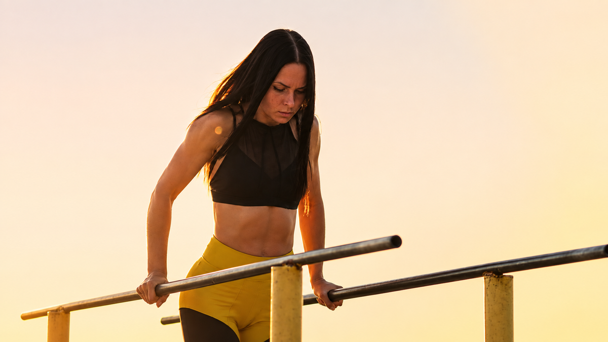 Calisthenics for Upper-Body Strength: Progress Beyond Basic Reps